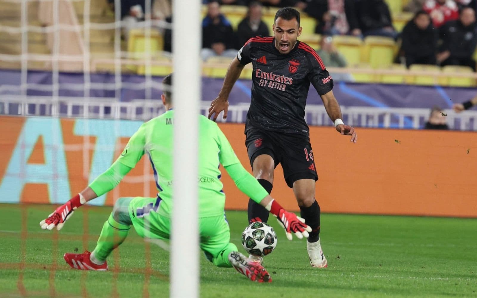 Παυλίδης για Ρεάλ: «Η εστία μικραίνει με τον Κουρτουά - Δεν αποκαλύπτω την τακτική μας, αλλιώς ο Μουρίνιο θα με σκοτώσει» 