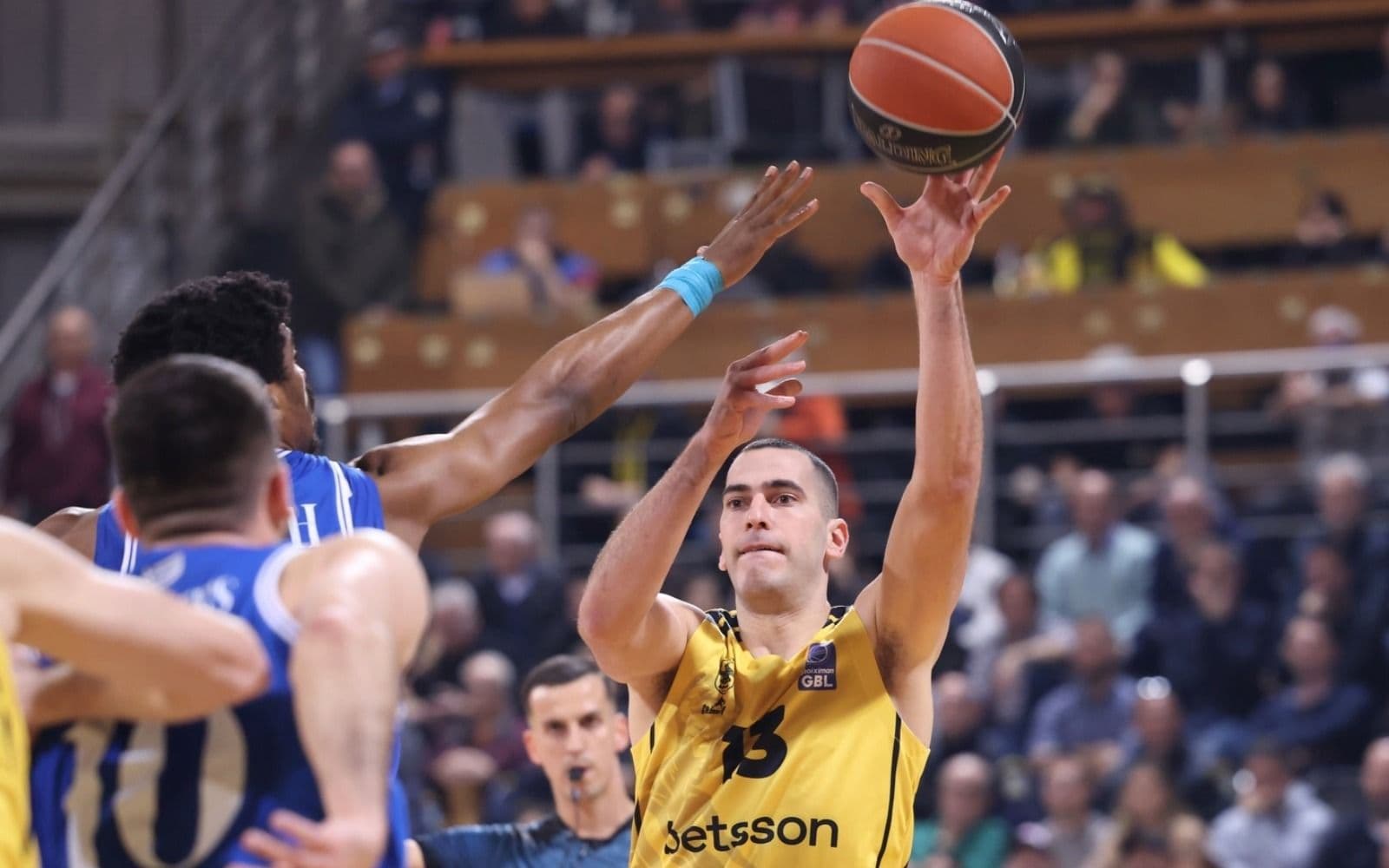 Άρης: Τα παίζει όλα για όλα στην Πολωνία κόντρα στη Σλασκ