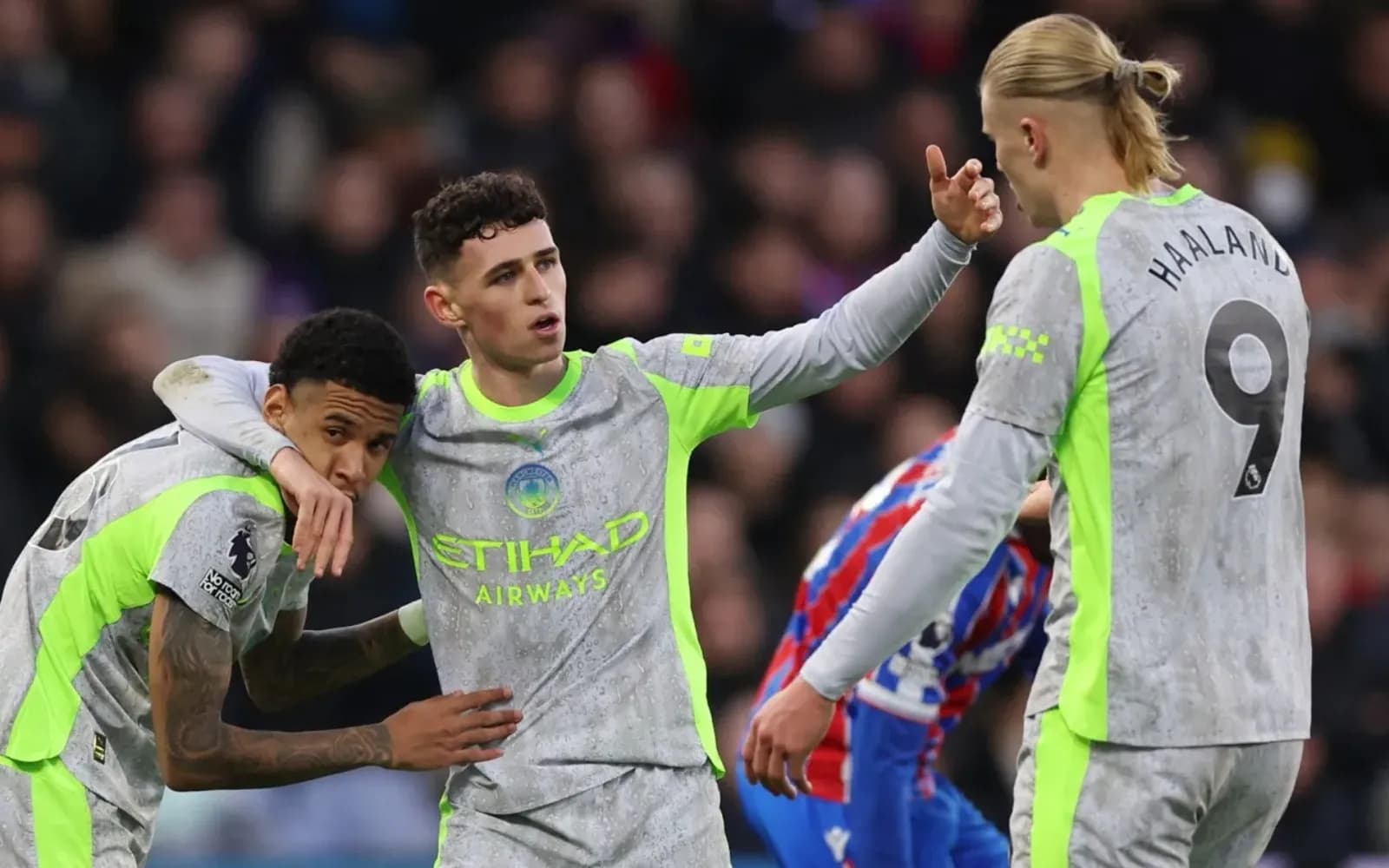 Premier League: Κοντεύει την κορυφή η Σίτι