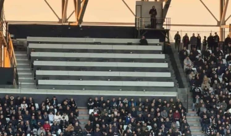 ΠΑΟΚ: Κίνδυνος τιμωρίας για τα πλέι οφ μετά τη σύρραξη οπαδών στα δημοσιογραφικά της Τούμπας