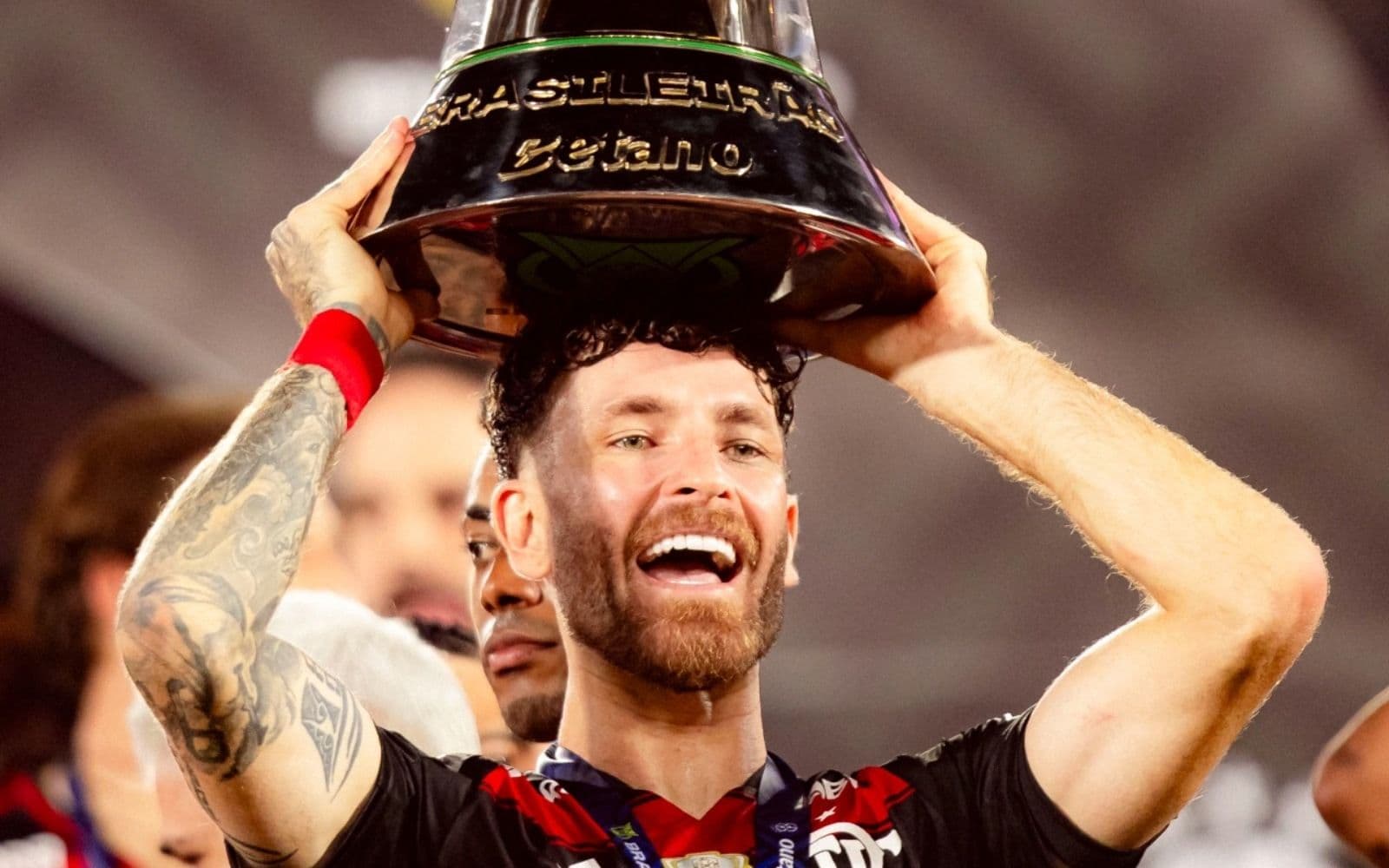 Ολυμπιακός: Κινείται για Λέο Περέιρα σύμφωνα με τους Βραζιλιάνους