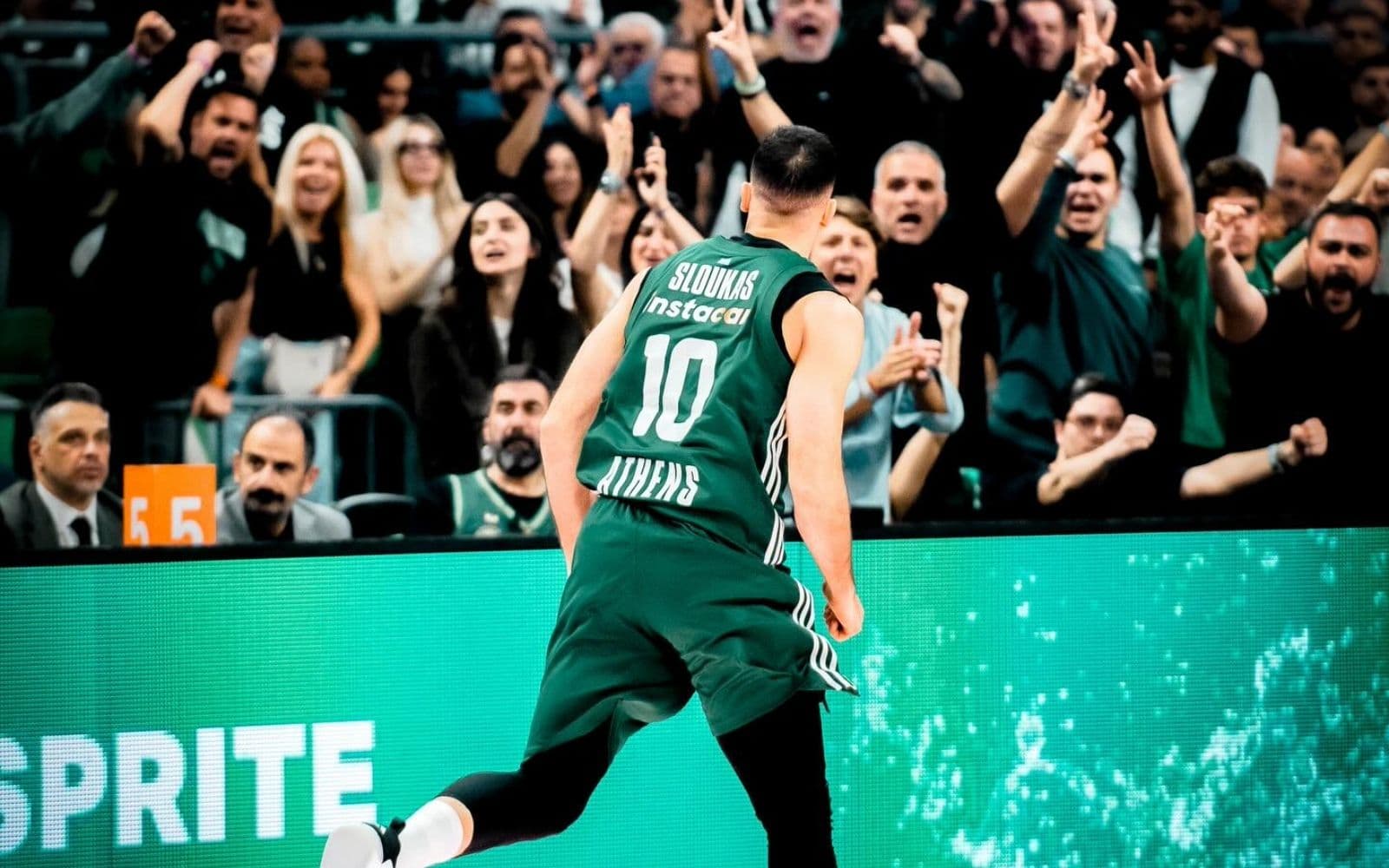 Παναθηναϊκός: Πάτησε γκάζι, «πάτησε» την ΑΕΚ και καθάρισε τη 2η θέση