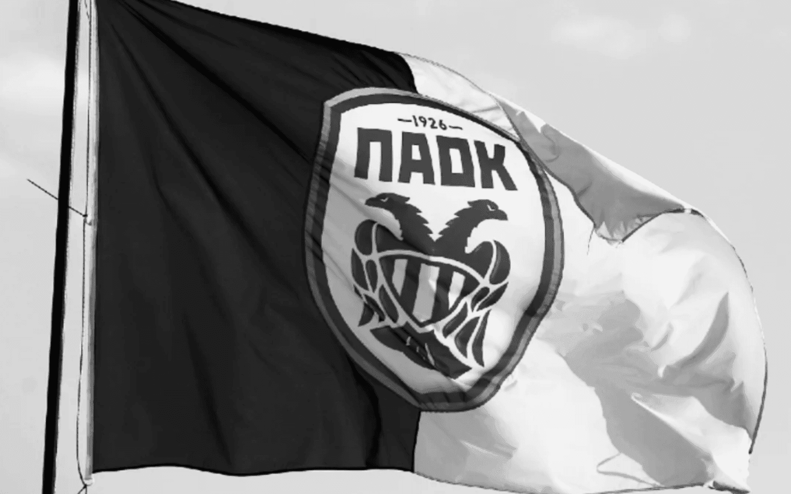 Συγκλονίζει επιζών της τραγωδίας στη Ρουμανία: «Σήμερα θρηνώ τους φίλους μου, ήμασταν σαν αδέλφια»