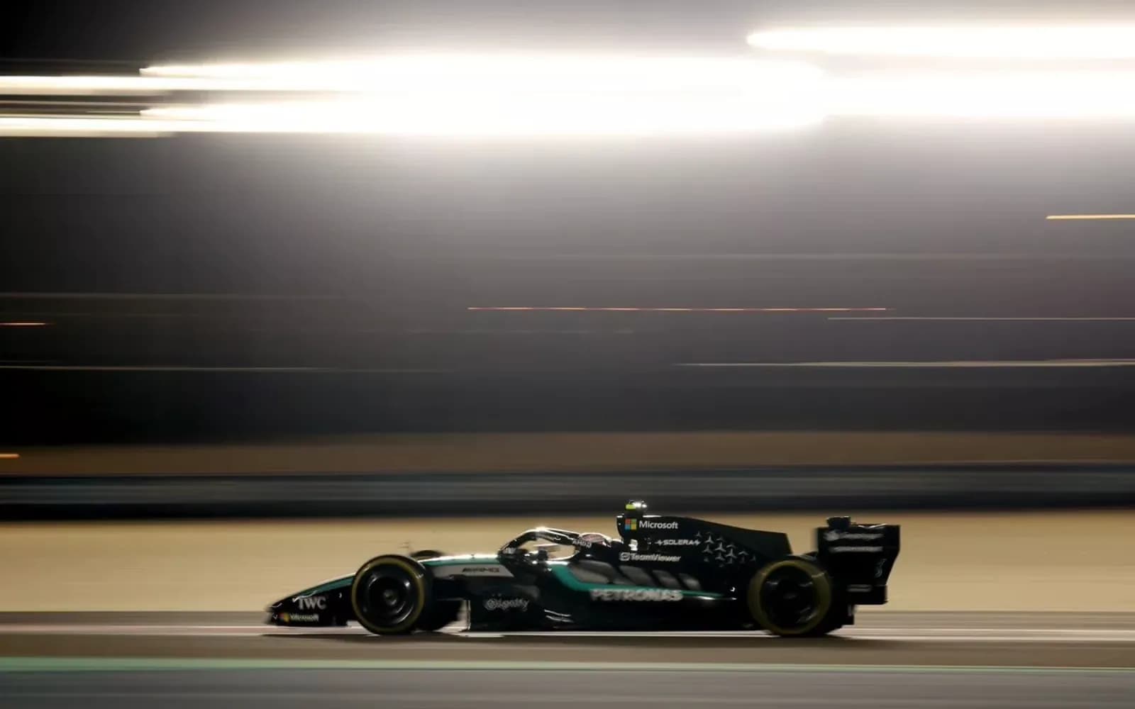 F1 Δοκιμές Μπαχρέιν: Με 1-2 έκλεισε την εβδομάδα η Mercedes