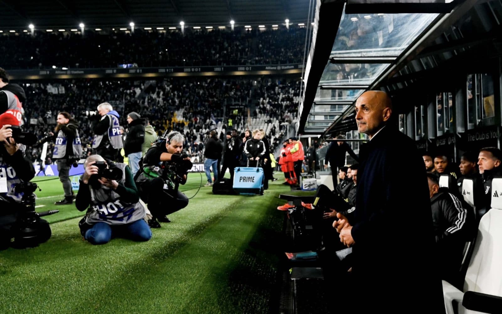 Σέριε Α: Εκτός έδρας αναμέτρηση στην Σαρδηνία για την Ρόμα. Ντέρμπι Νάπολι-Γιούβε στον Ιταλικό Νότο.