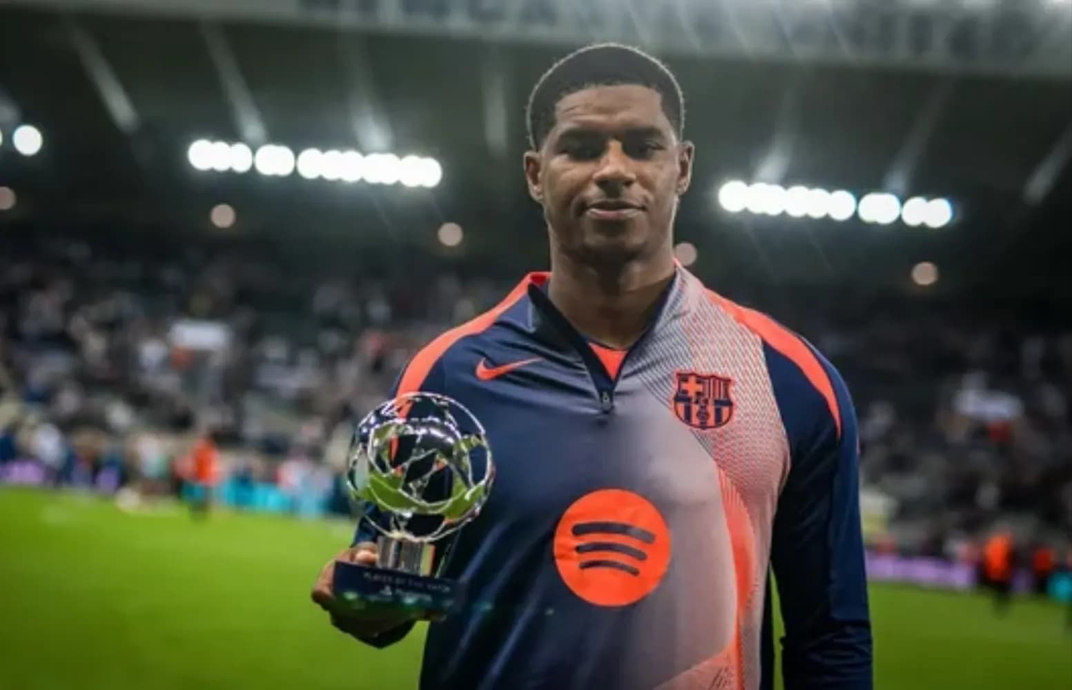 Flick: «Χαίρομαι πολύ που τον έχουμε, τον Rashford, στην Μπαρτσελόνα»