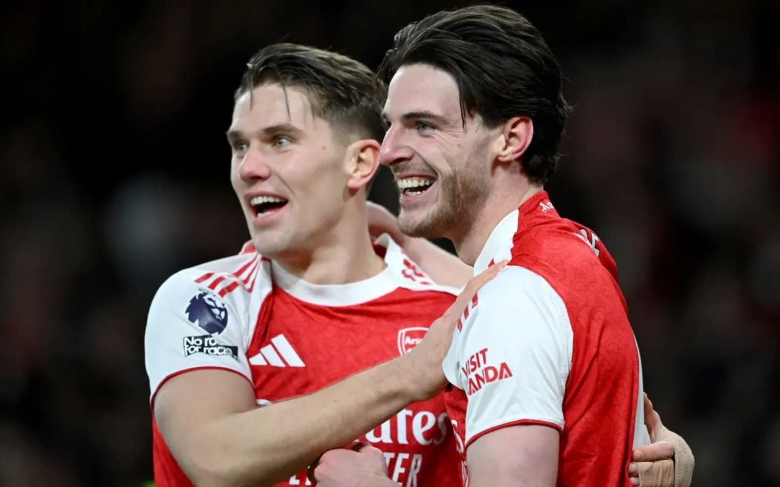 Premier League: Τετράστερες Λίβερπουλ και Άρσεναλ, εκπληκτική νίκη της Τσέλσι