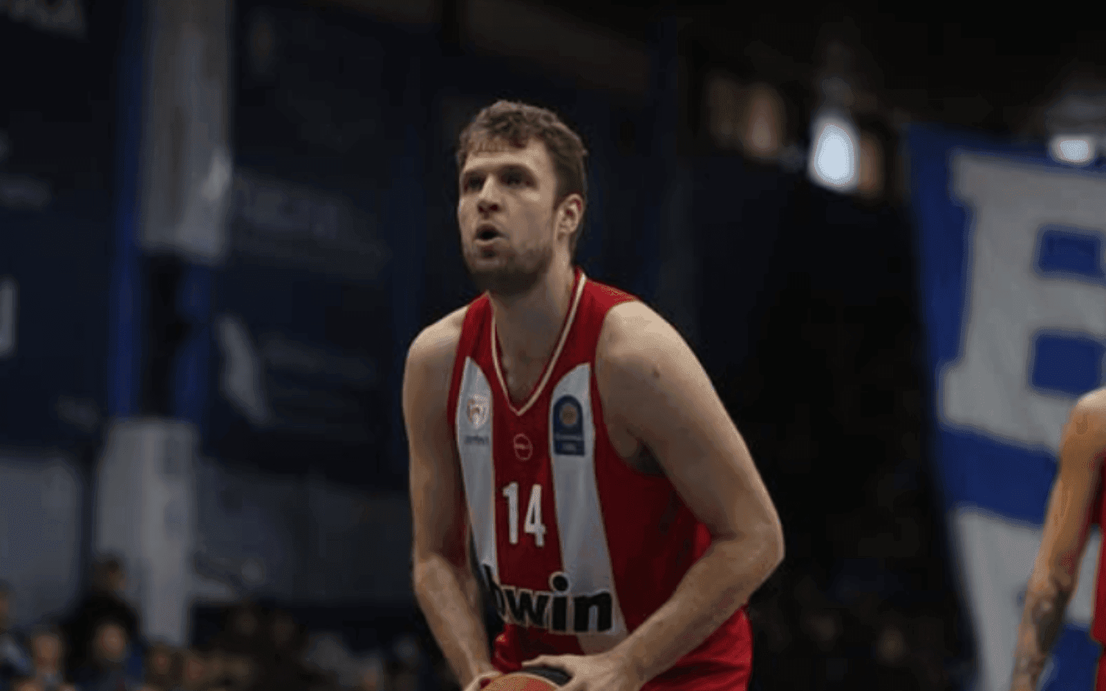 Ολυμπιακός : Χωρίς τον Βεζένκοφ κόντρα στην Μονακό