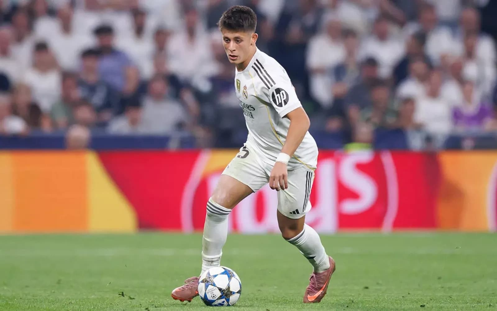 Σερχάτ Πεκμετζί: "Δέχεται bullying ο Γκιουλέρ"