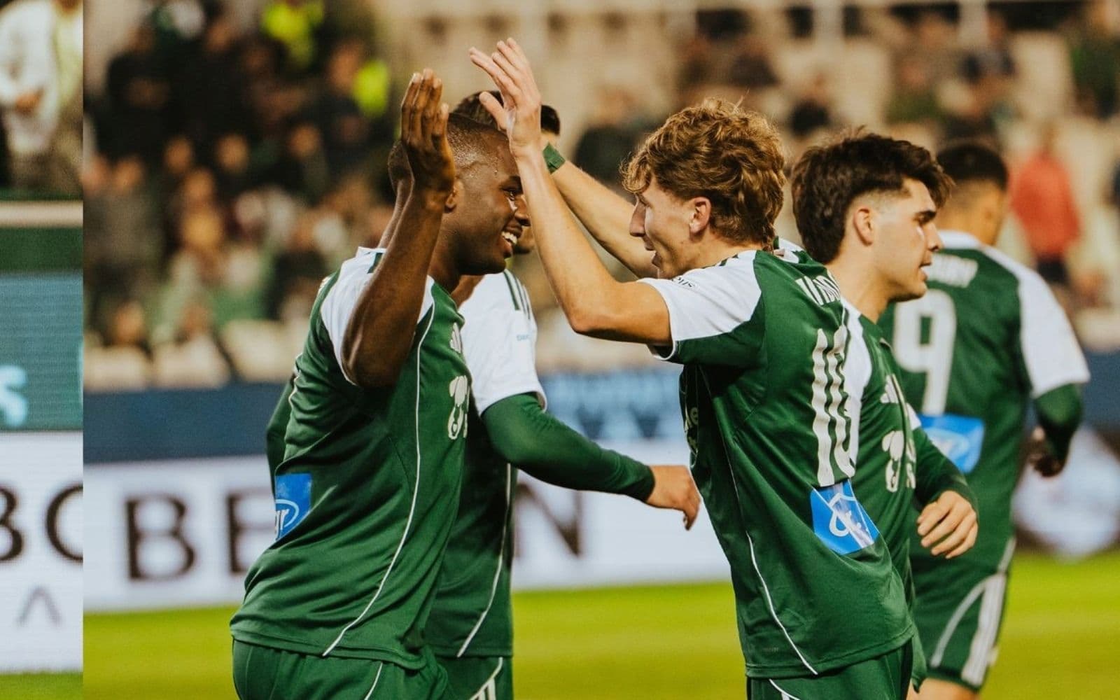 Παναθηναϊκός: «Πάρτι» στη Λεωφόρο και άλμα στην τετράδα