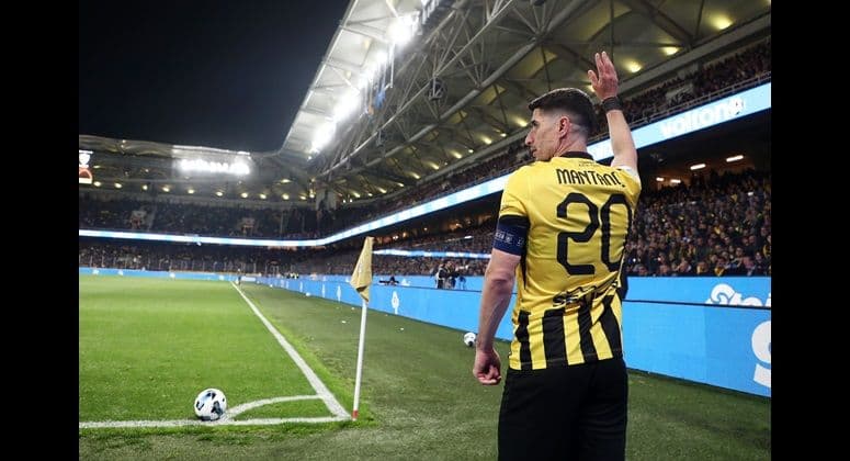 Μάνταλος: Έως το 2027 στην ΑΕΚ - Το συγκινητικό γράμμα στον γιό του